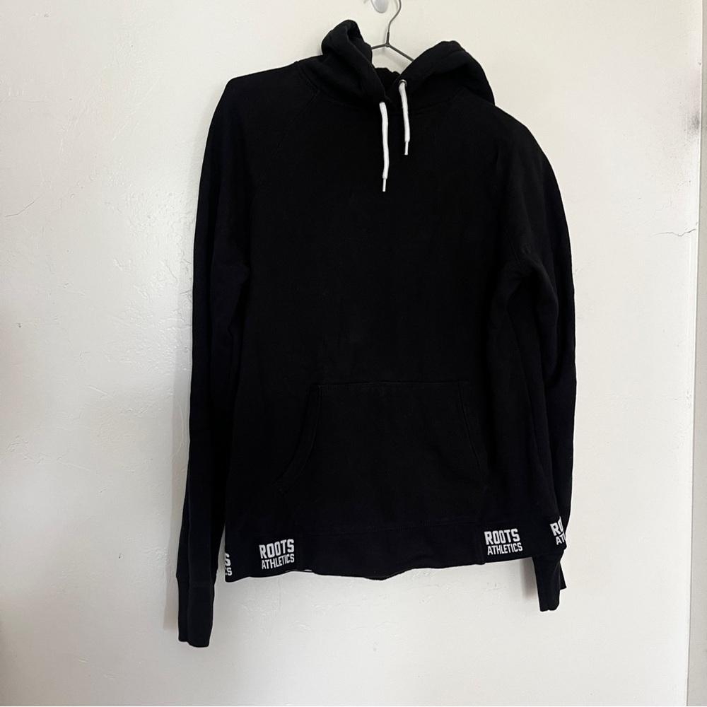 Roots Canada Black Logo Cozy Athletic Comfortable Hoodie - Picture 1 of 9